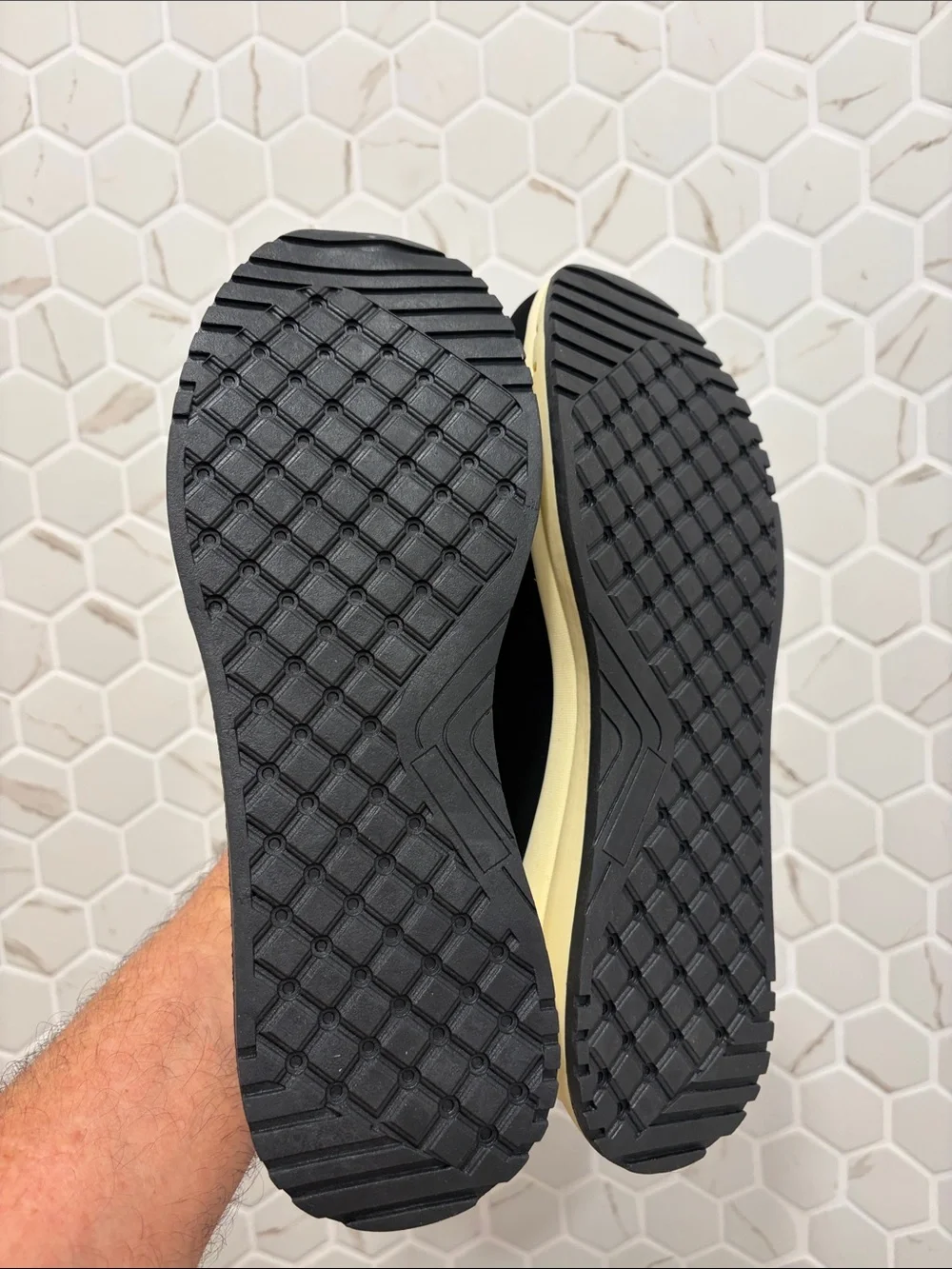 Black H Logo Slip-On Loafers Japan
